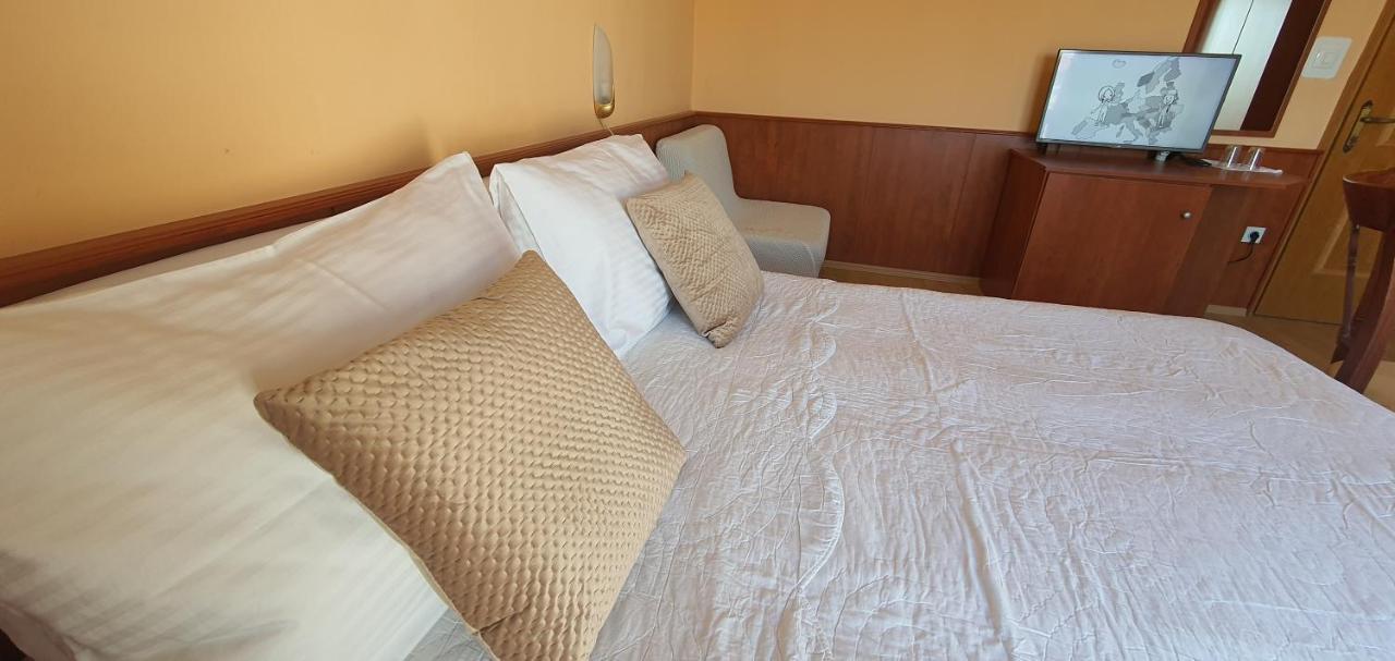 Hotel Garni Stanger Lovran Zewnętrze zdjęcie